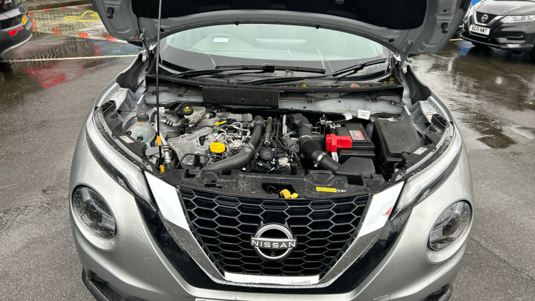 Nissan Juke 1.0 DiG-T Tekna 5dr DCT Petrol Hatchback